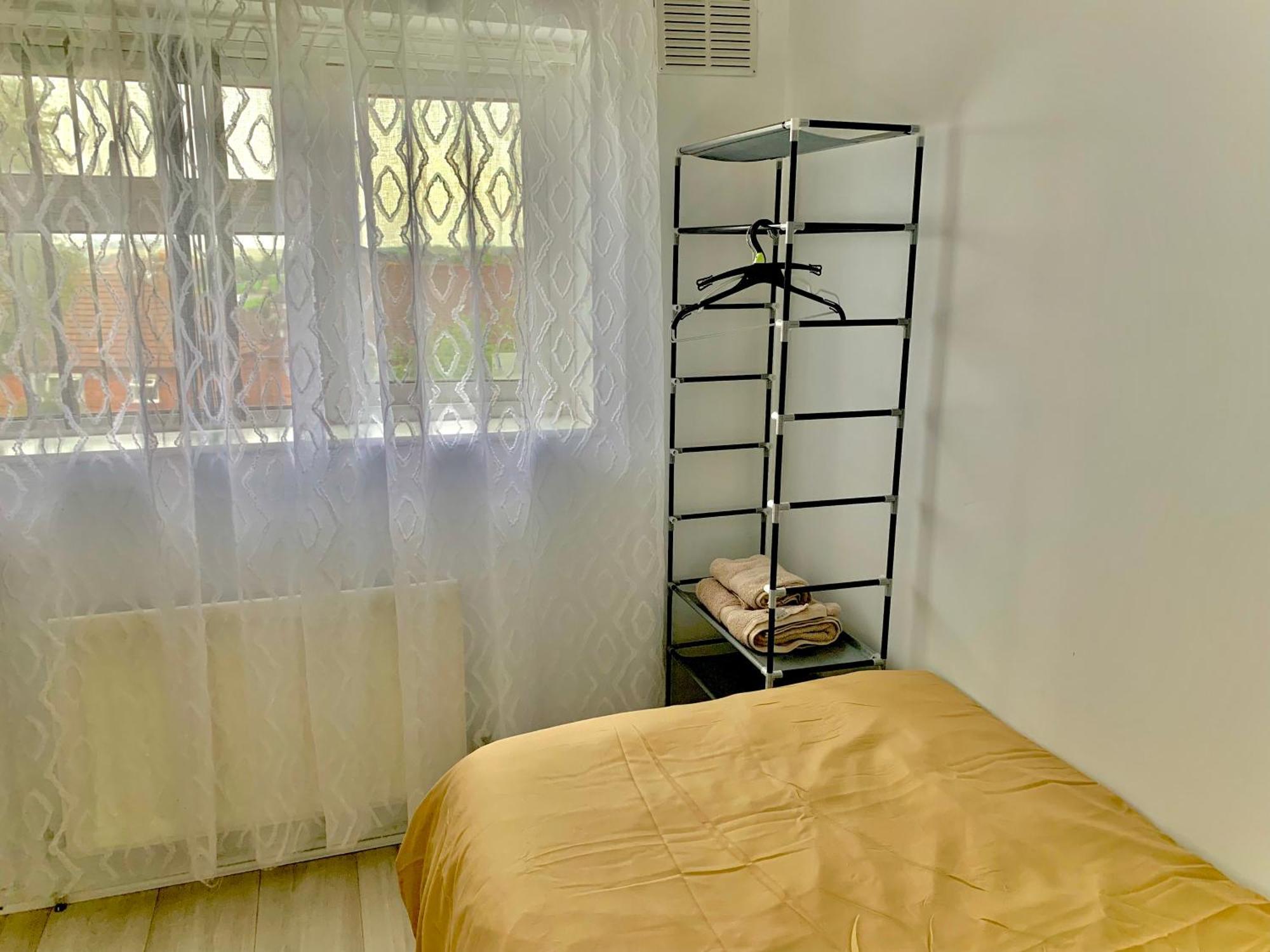 Homestay Single Bentilee Bucknall (Staffordshire)